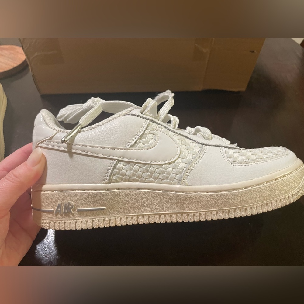White Nike Air Force 1